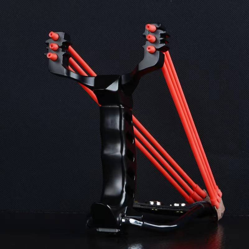 Assassin Black + 200 Mudballs + 1 Wing